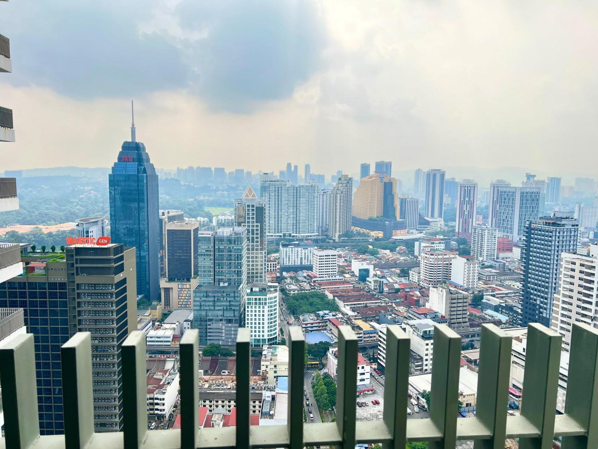 Colony Service Klcc At Sky World Apartamento