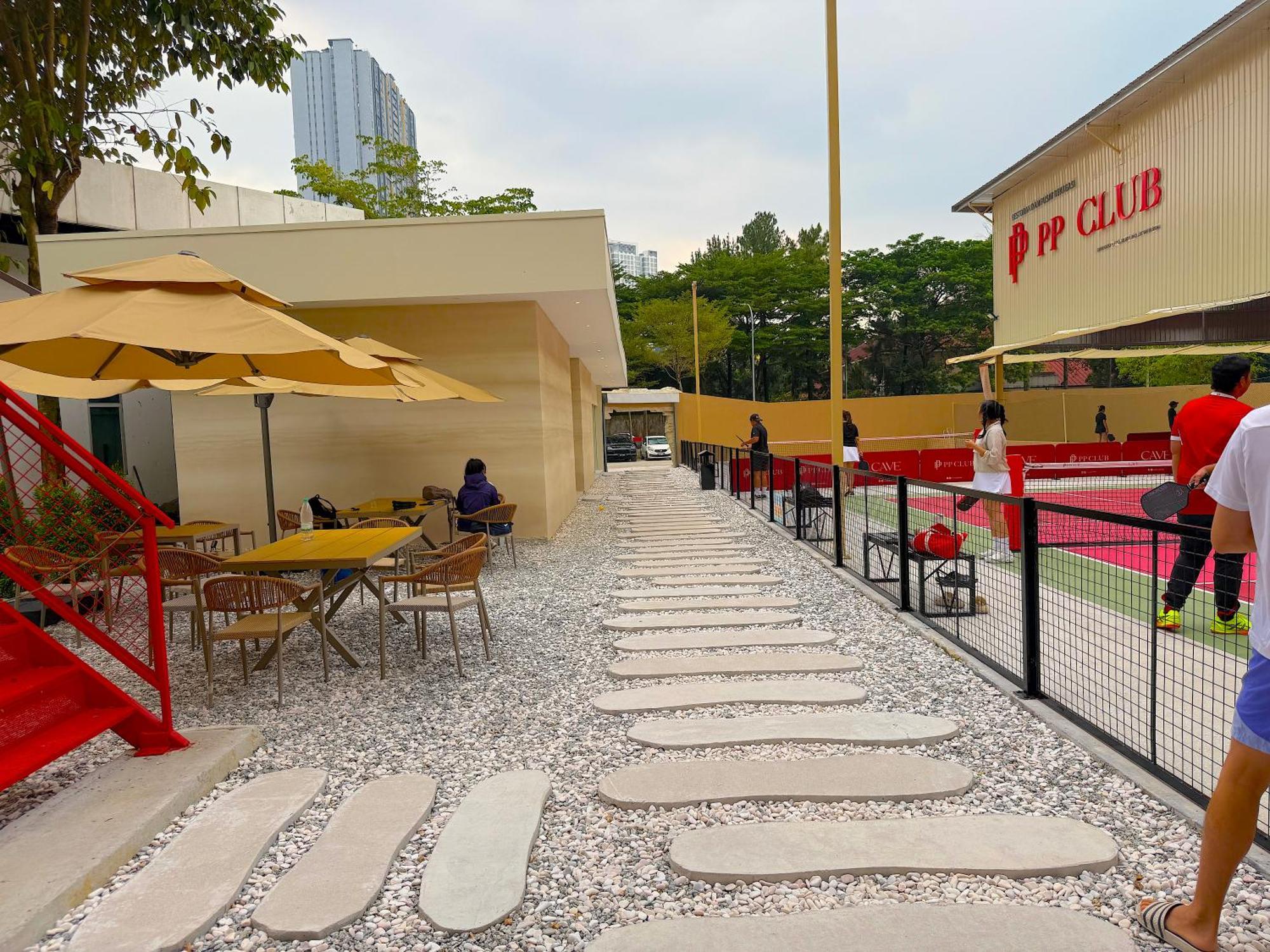 Neu Junior By Serenity Homes Next To Gleneagles & Lrt