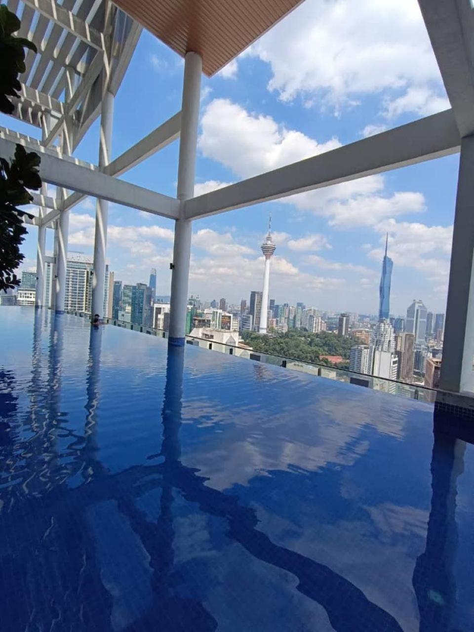 The Luxe Colony Klcc By Sky Pool Apartment