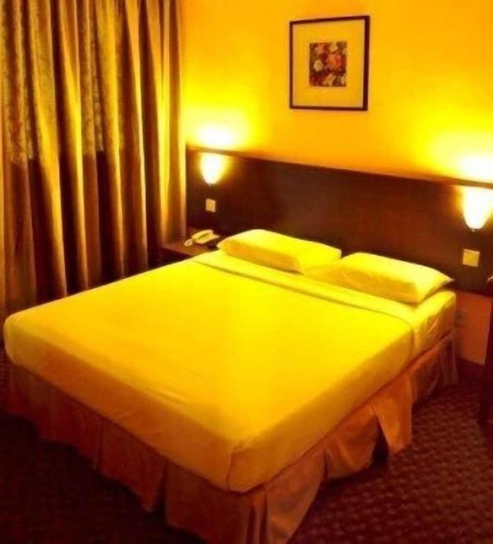 Ymca Hotel 2*
