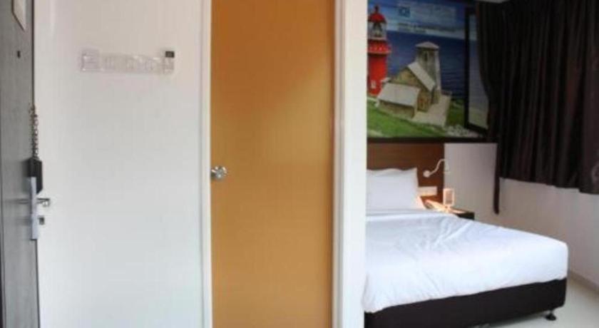 Zamburger Bangsar Hotel 2*
