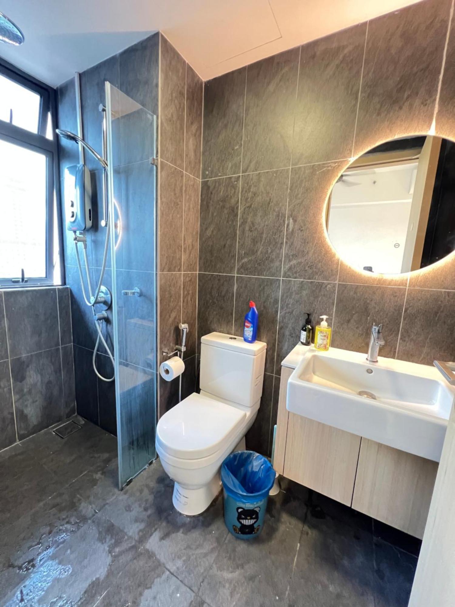Colony Service Klcc Apartment *