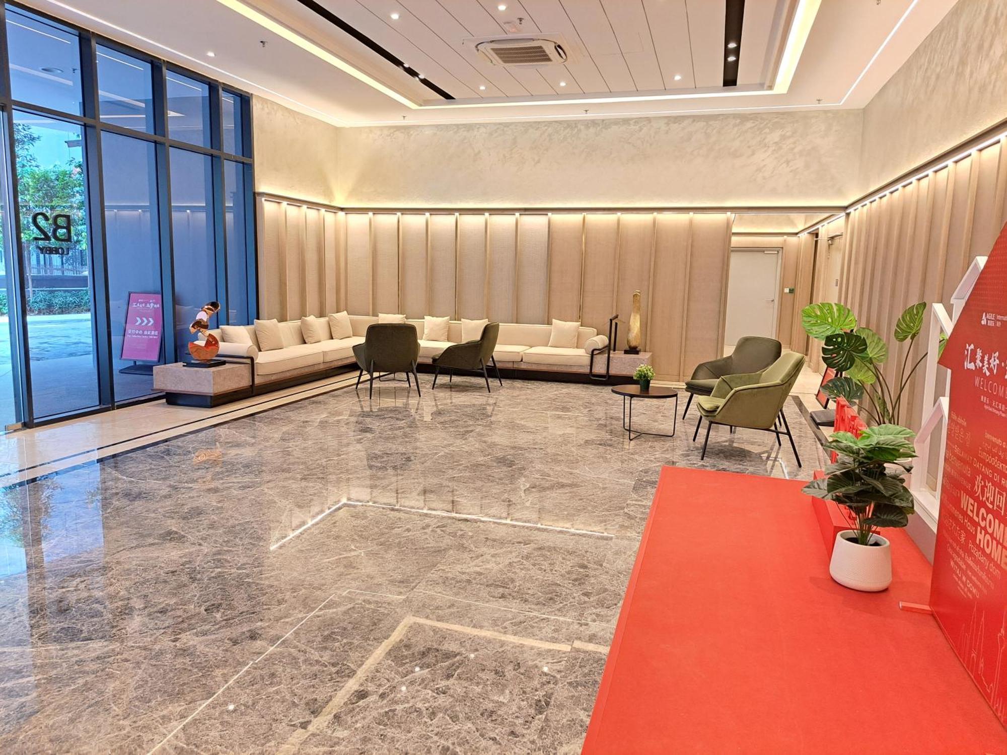 Apartment Agile Royal Trx By Kl
