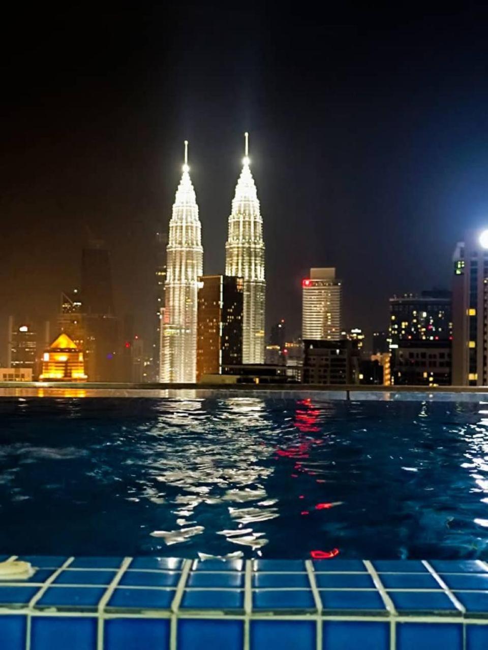 Colony Infinitum Serviced Klcc Apartment *