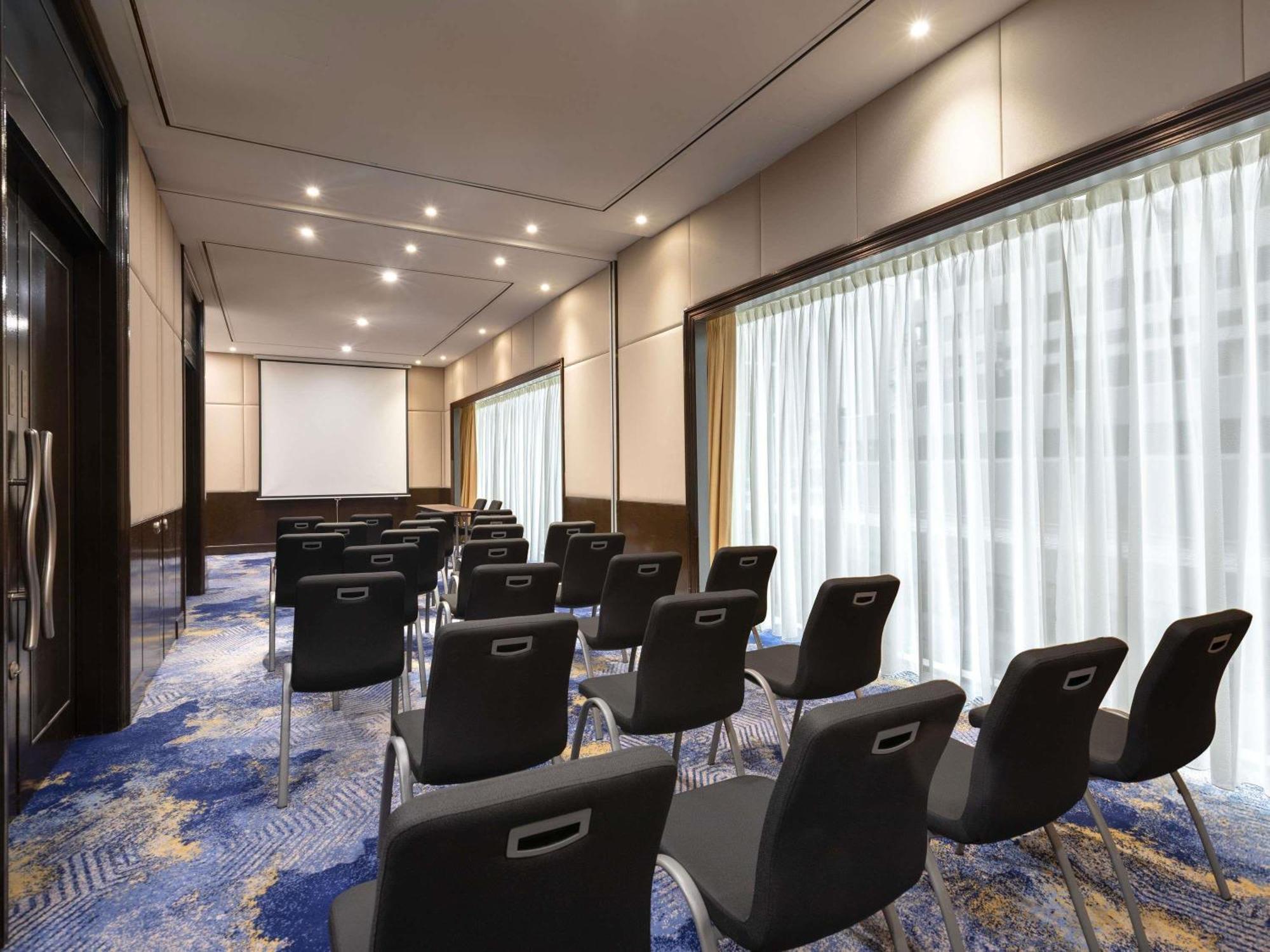 Hotel Novotel Centre 4*