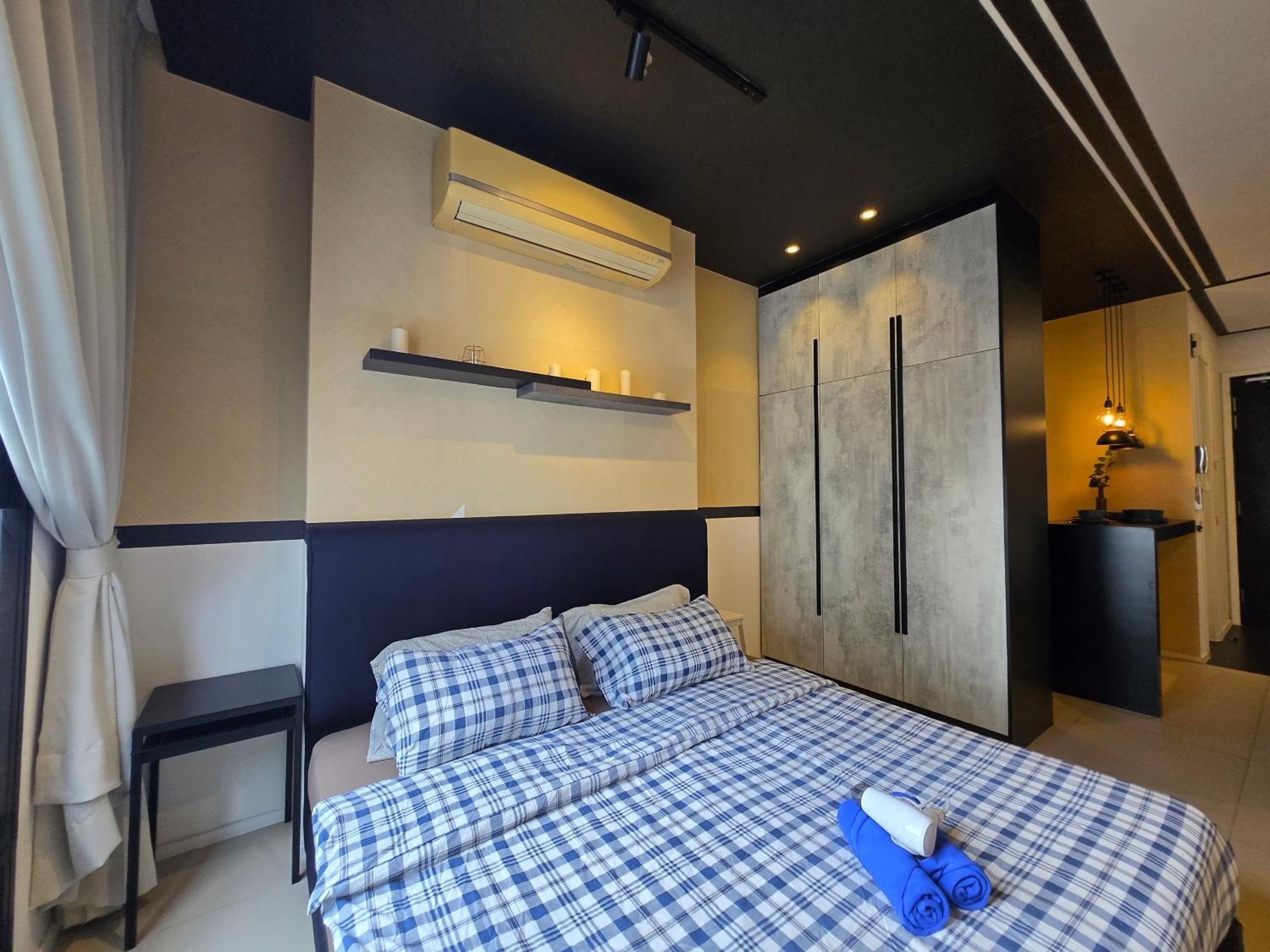 Apartment Arcoris Mont Kiara