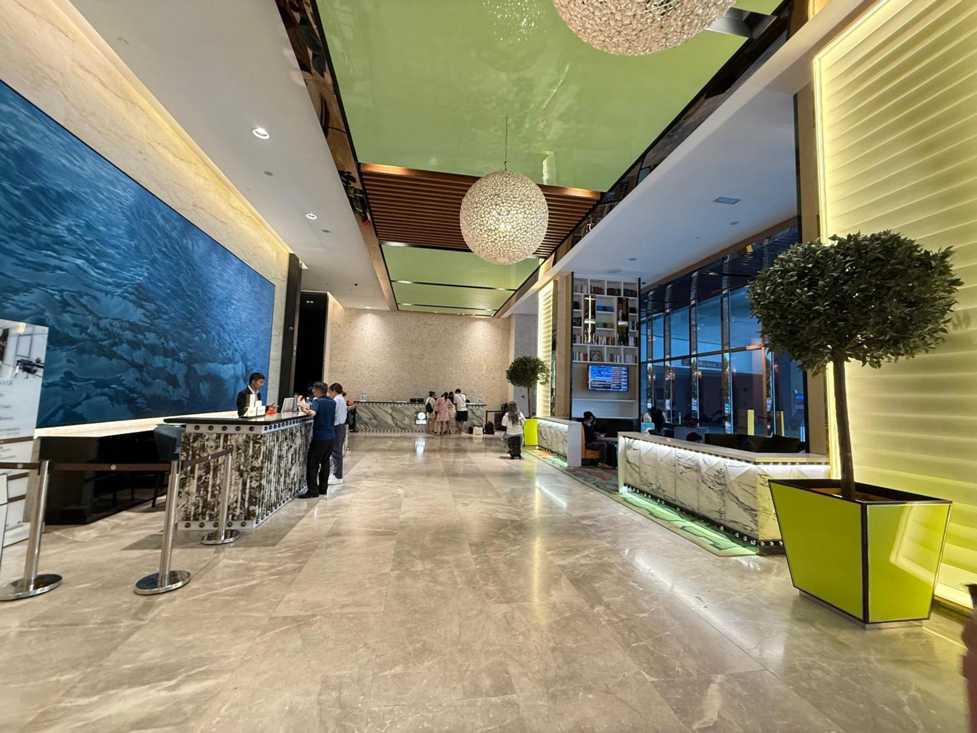 The Face Platinum Klcc