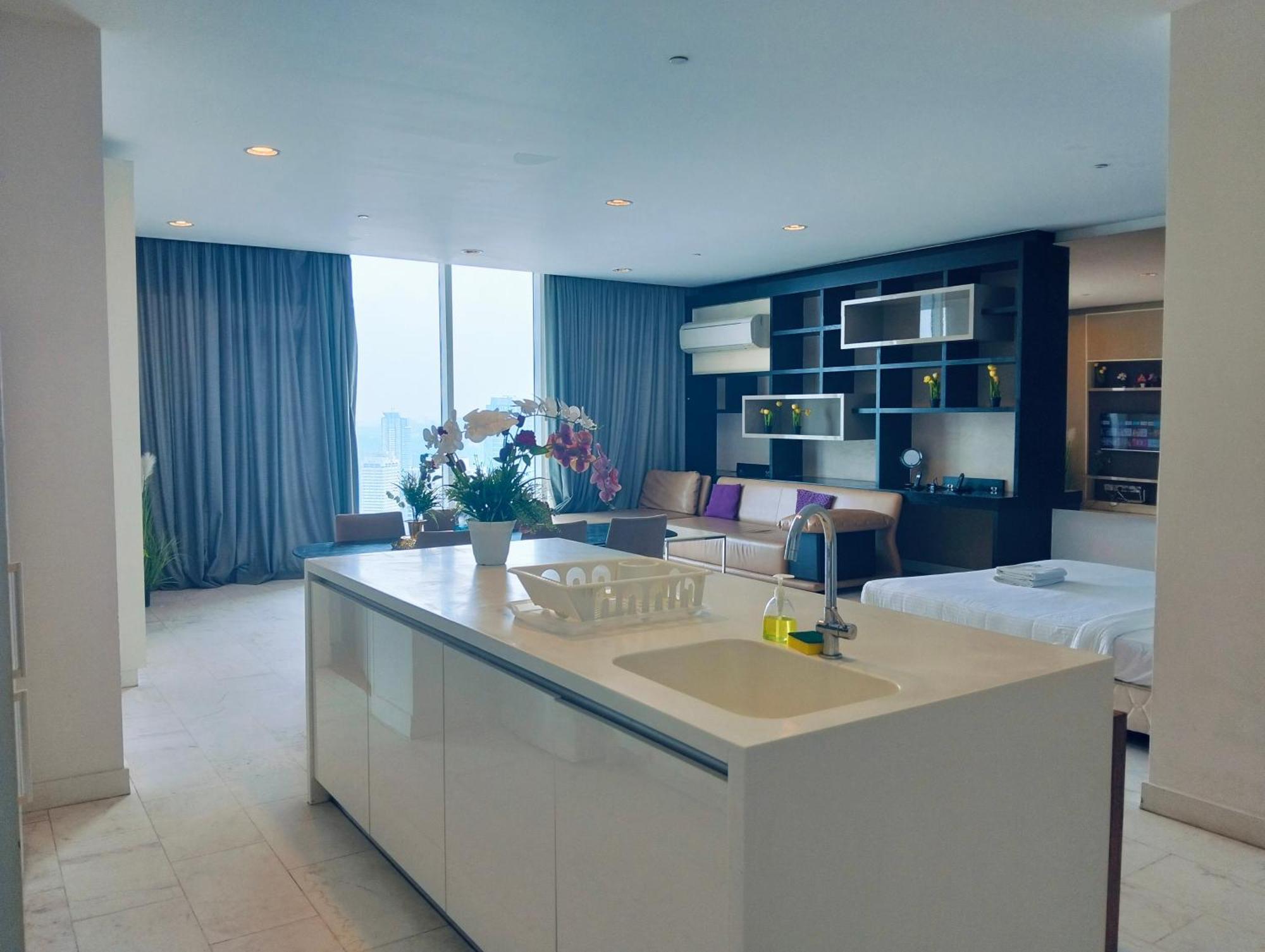 Bintang Lux Service Platinum Klcc *