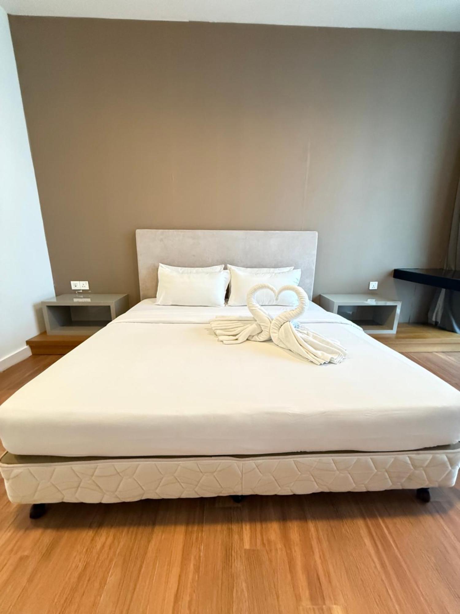 The Face Platinum Klcc Apartment