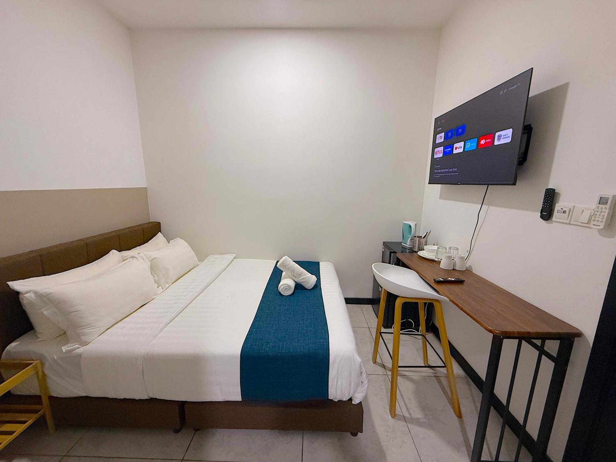 Neu Junior By Serenity Homes Next To Gleneagles & Lrt Apartment