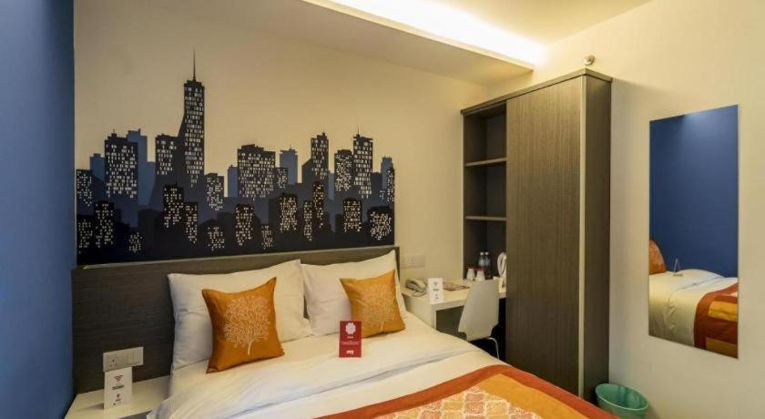 Oyo 264 Edge Hotel 3*