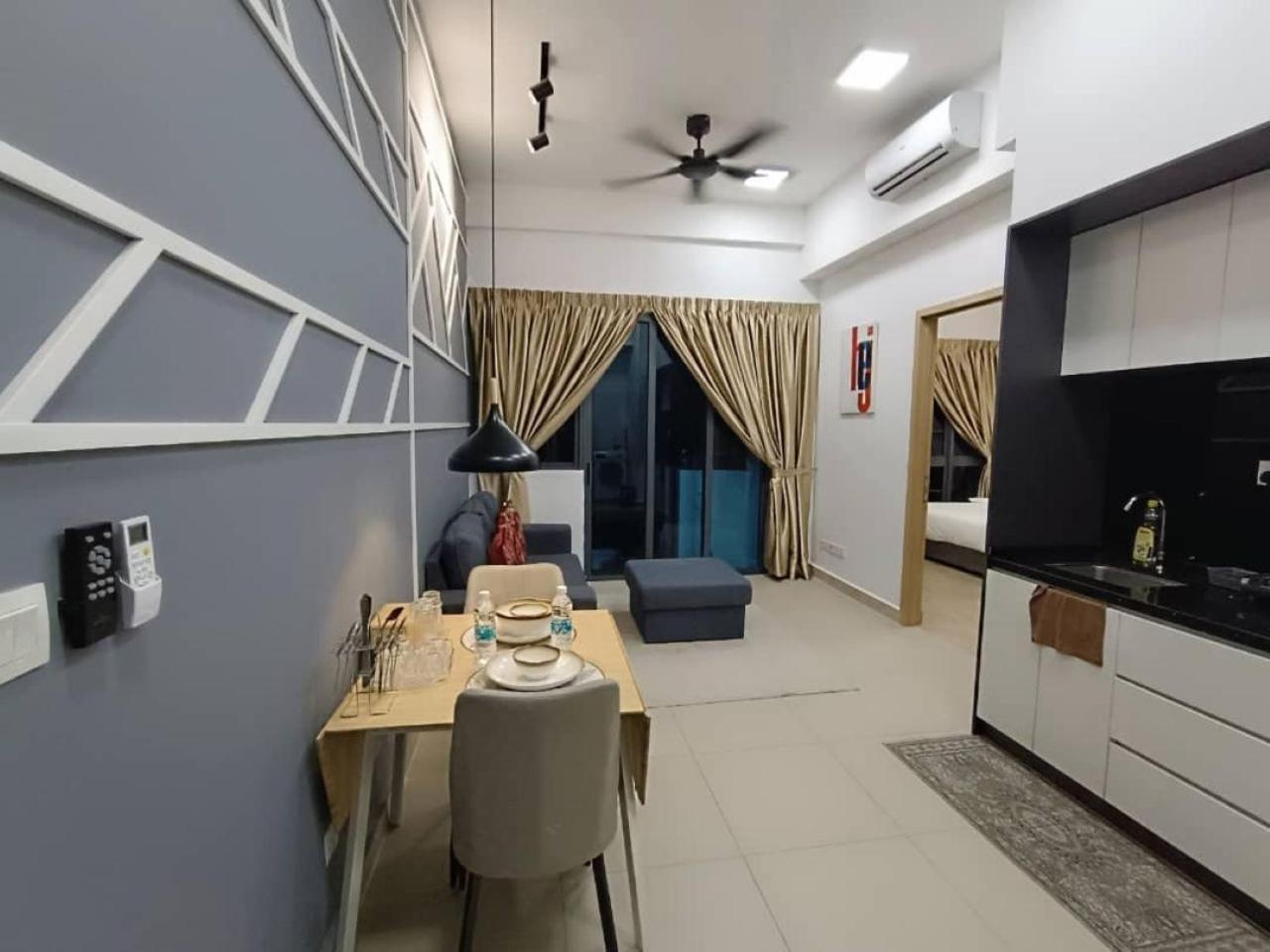 The Luxe Klcc By Service Apartment