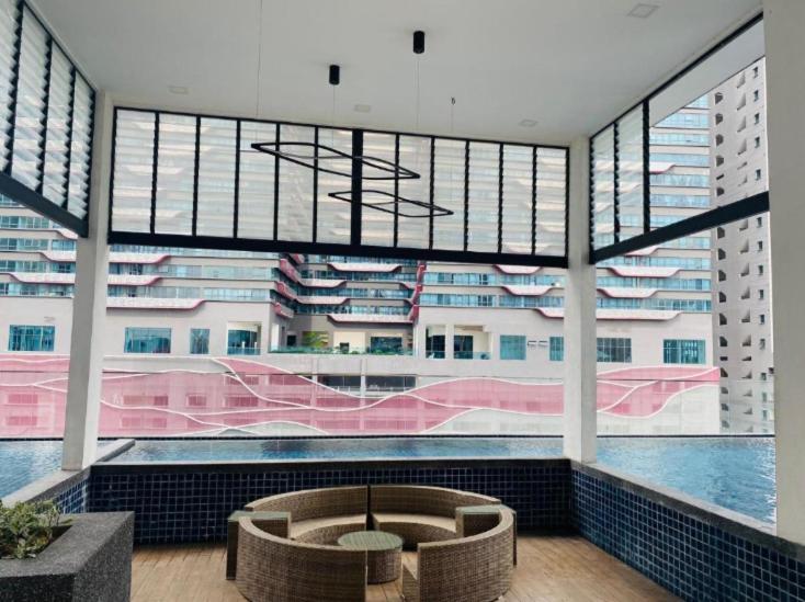Apartment 2br 4pax Reizz Residences Jalan Ampang With Balcony And Views