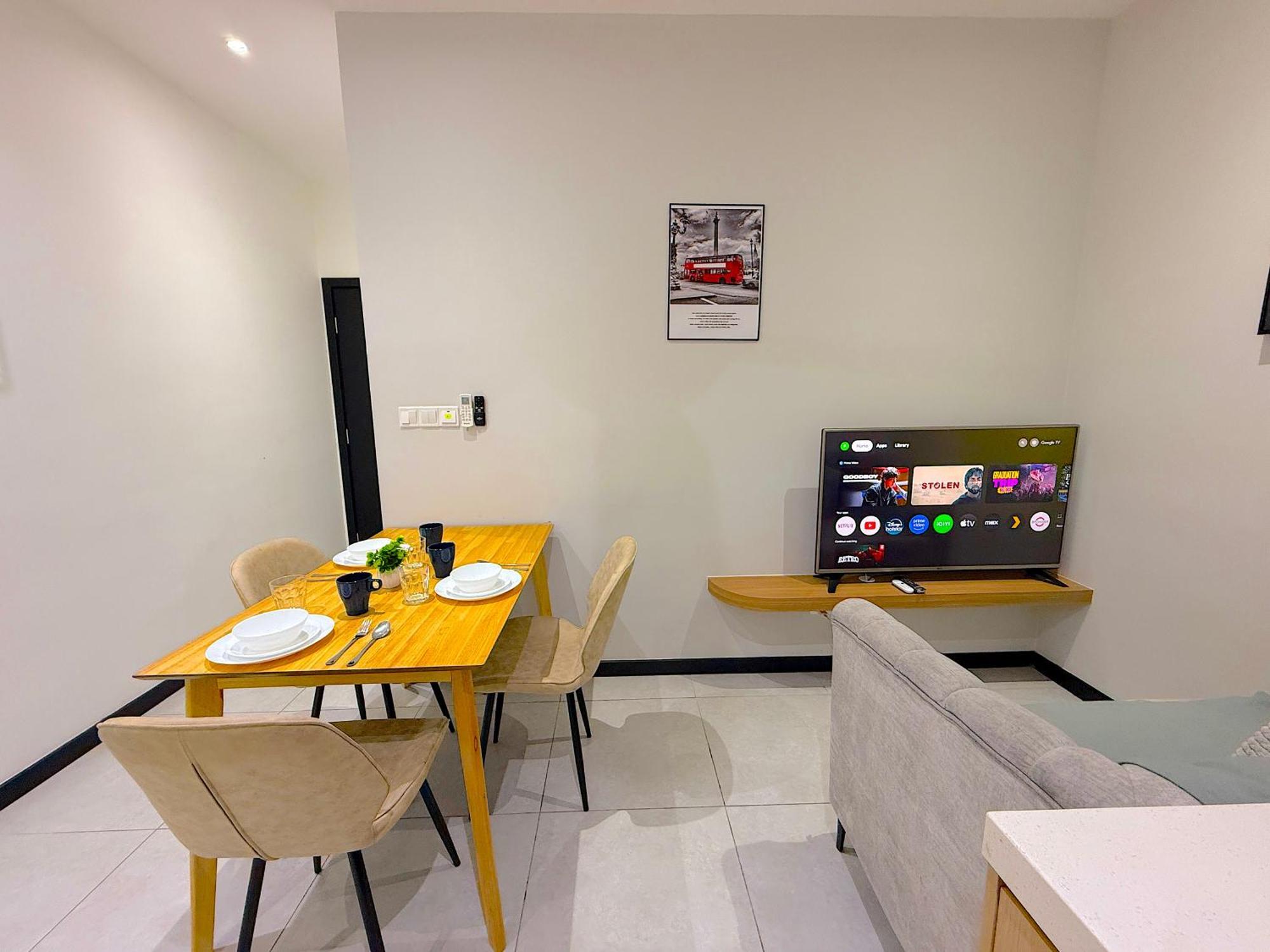 Neu By Serenity Homes Near Gleneagles, Klcc & Lrt Kuala Lumpur