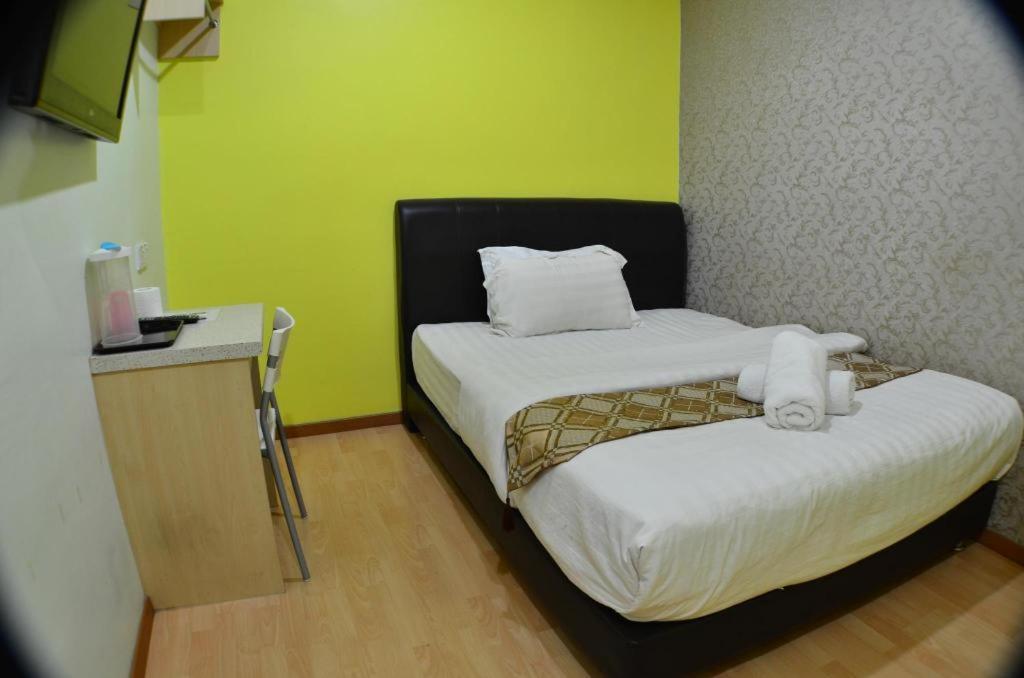 Hotel Zamburger Sungai Besi 2*