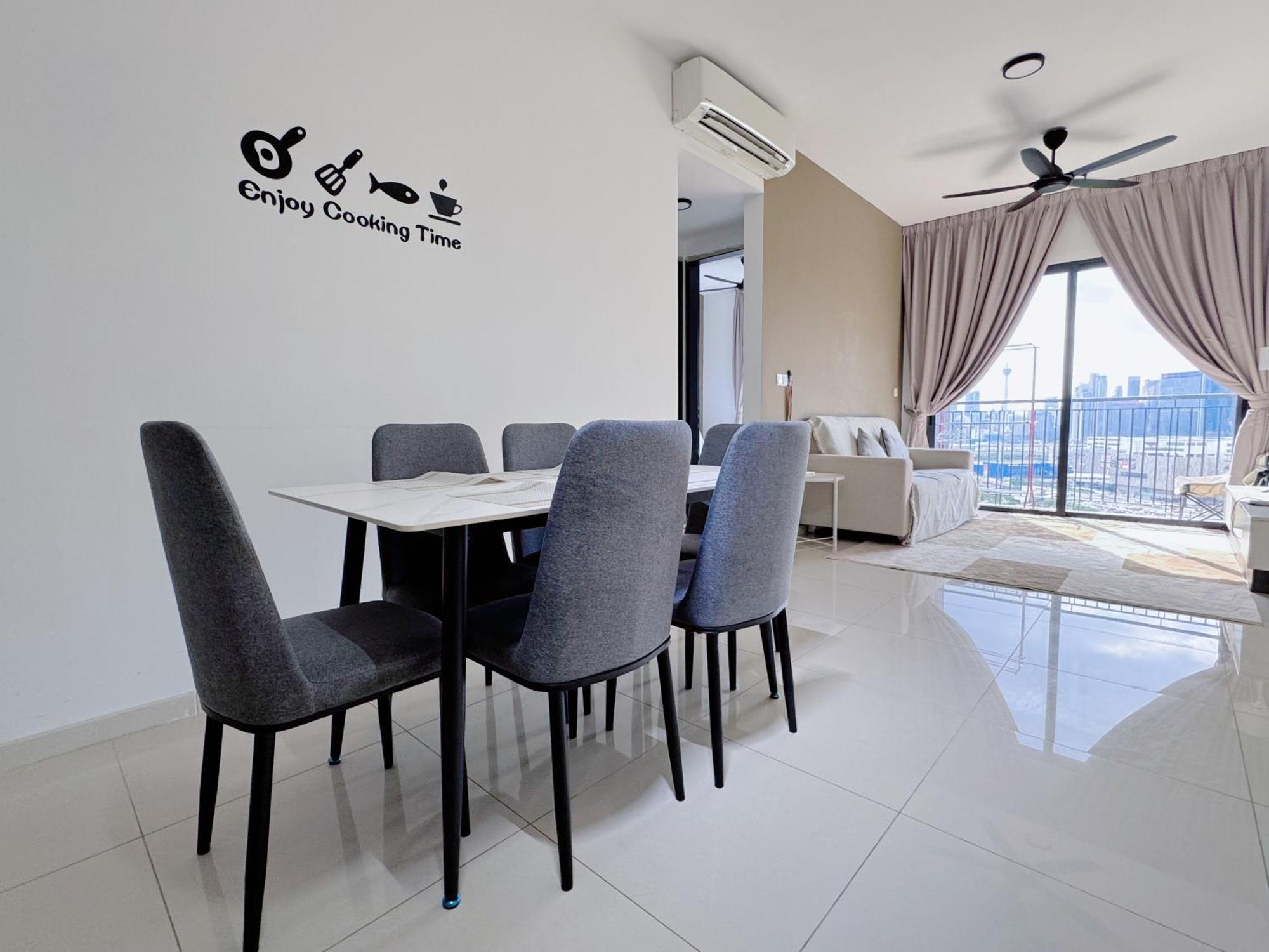 Apartment Sunway Velo Kl 2br By Whome