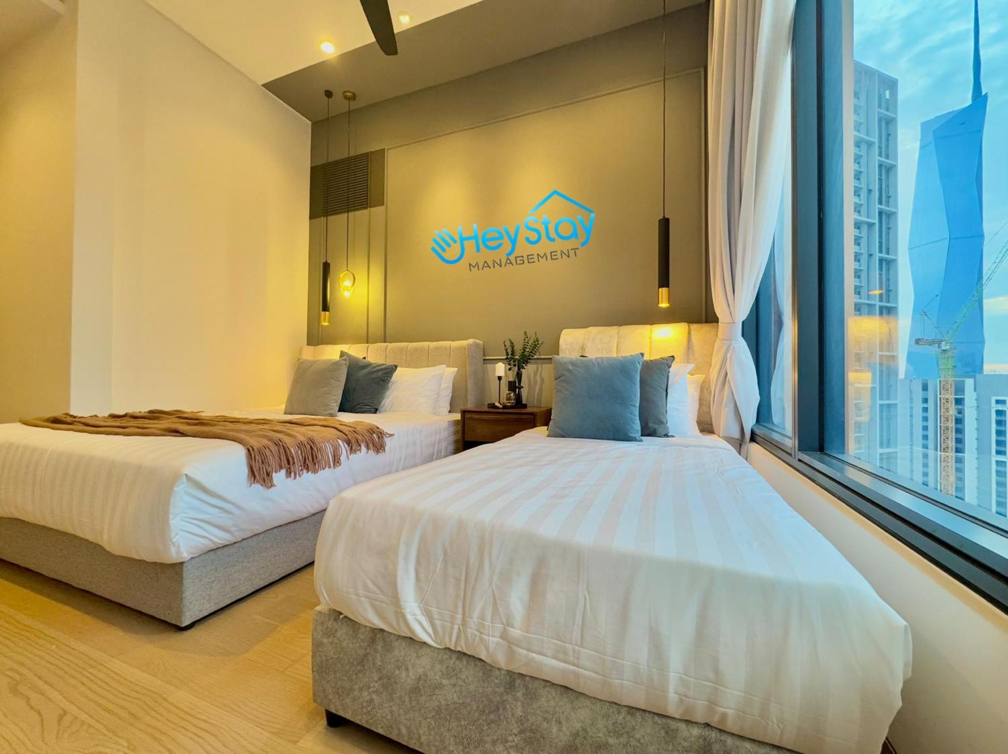 Lucentia Bukitbintang Klccview Infinitypool By Heystay Management Apartment