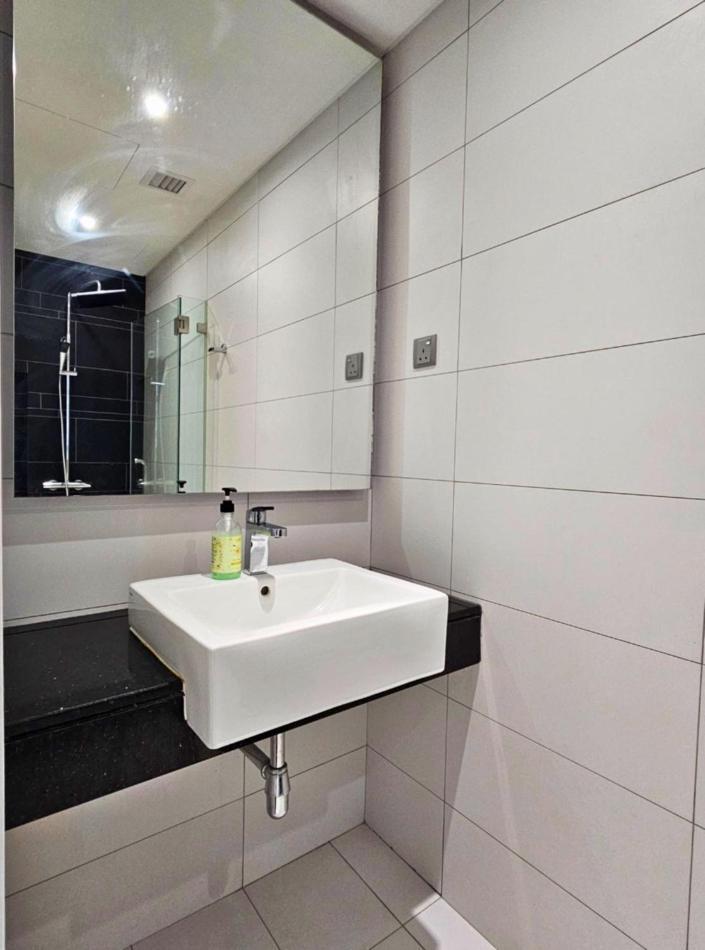 Anggun Residences Klcc: Near Monorail And Bukit Bintang *