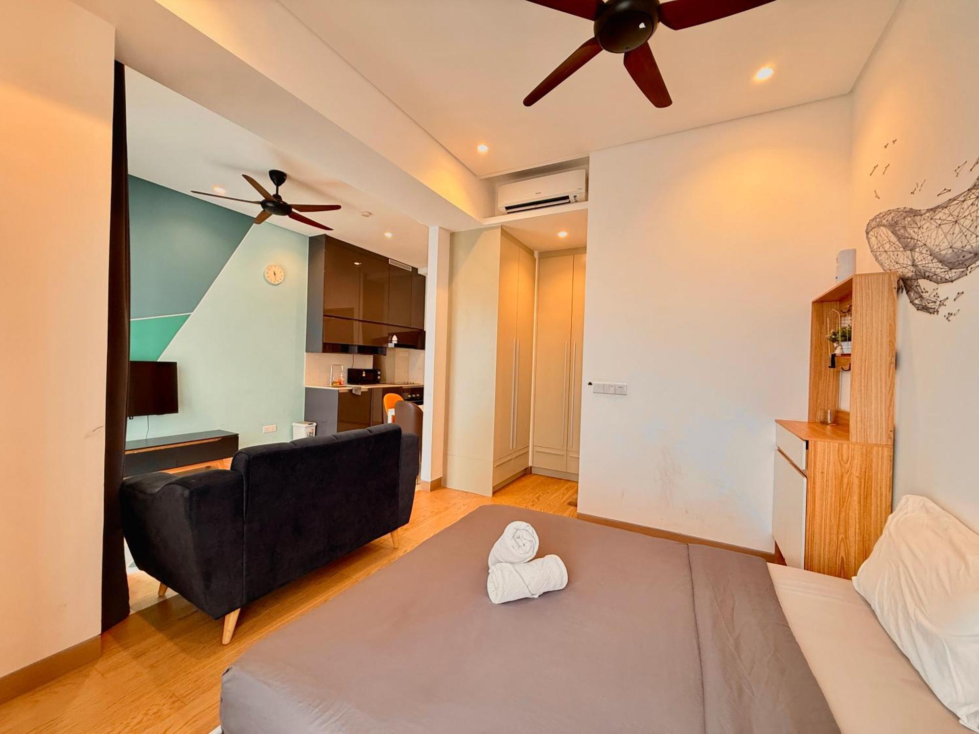 Apartment Smart At Lucentia Bbcc Lalaport