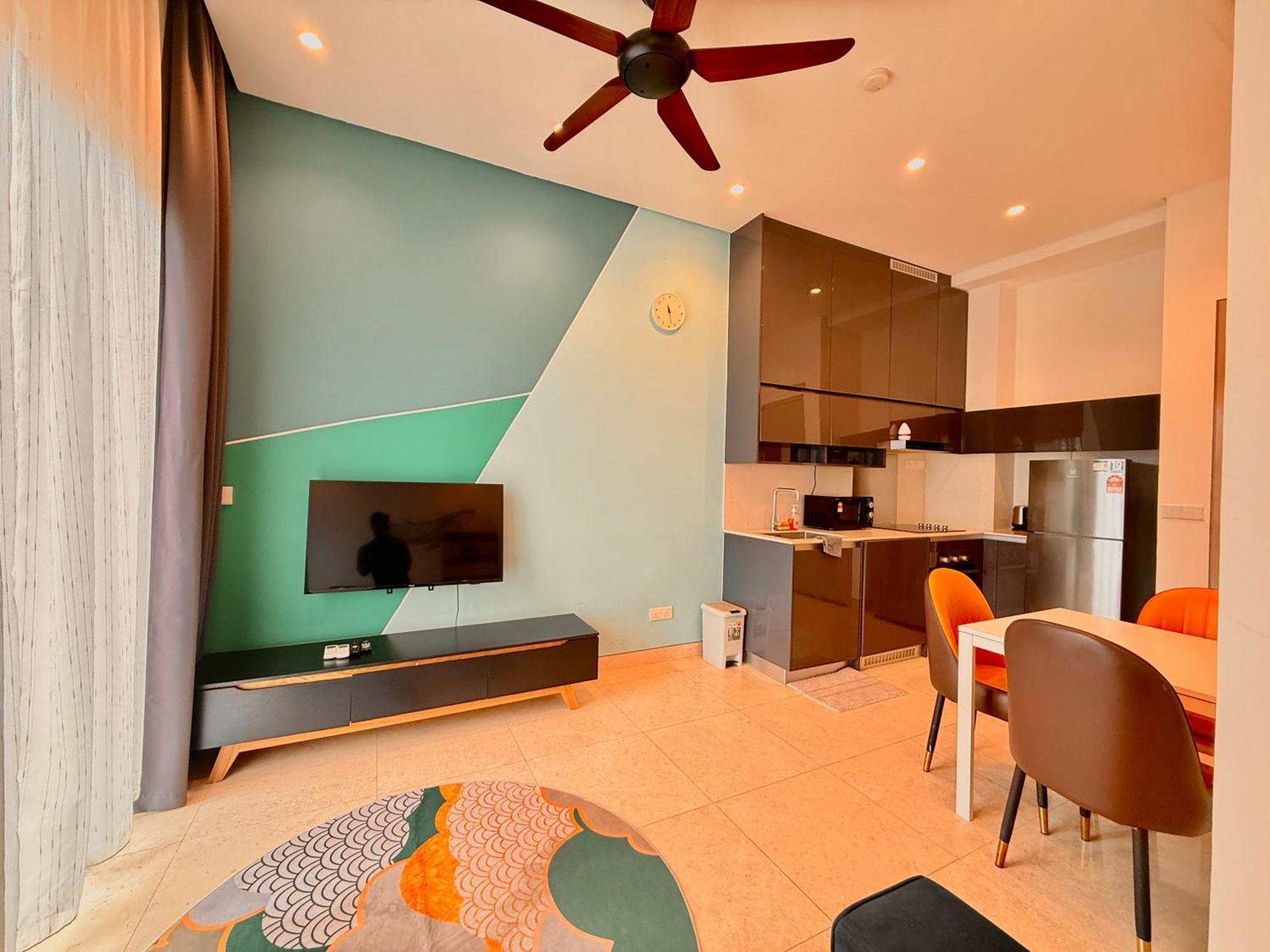 Smart At Lucentia Bbcc Lalaport Apartment