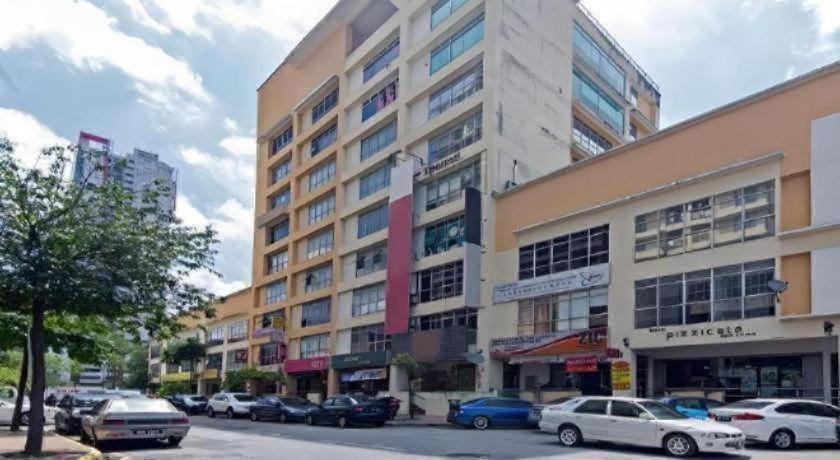 Hotel Oyo 90429 Narasindo