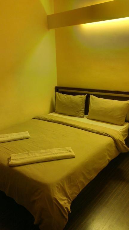 Oyo 106 Zodiac Golden Palace Hotel