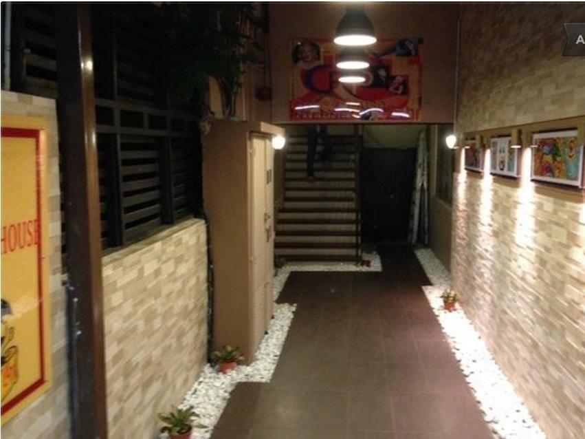 Funky Crib Hotel