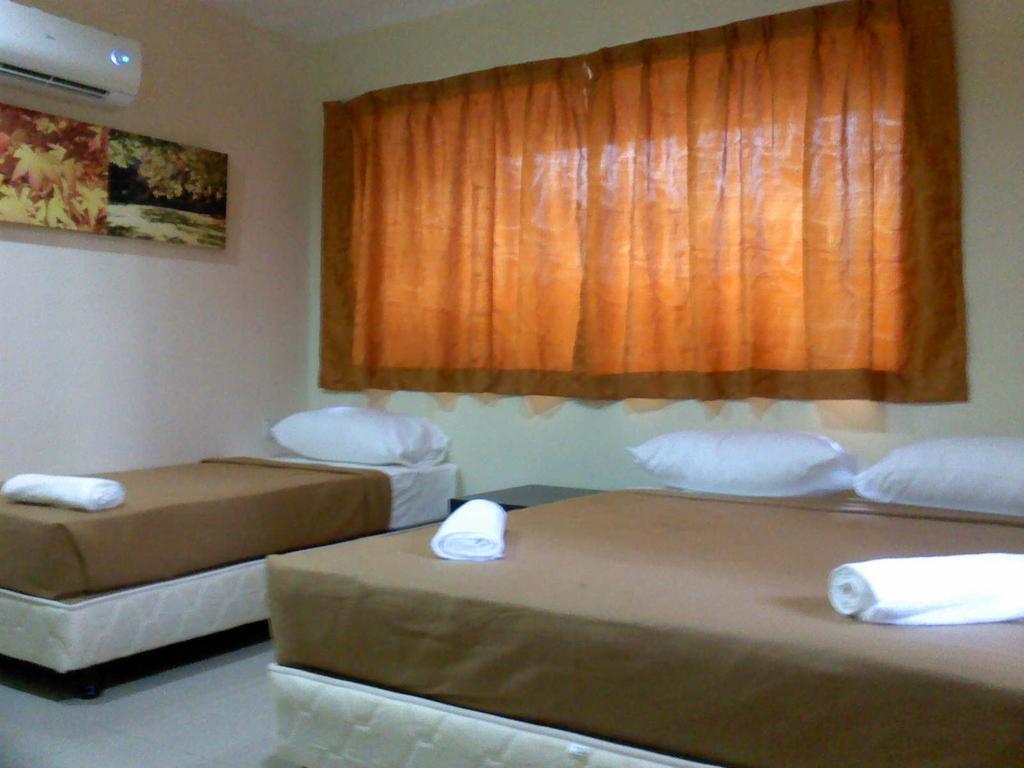 Hotel Mjoy 3*