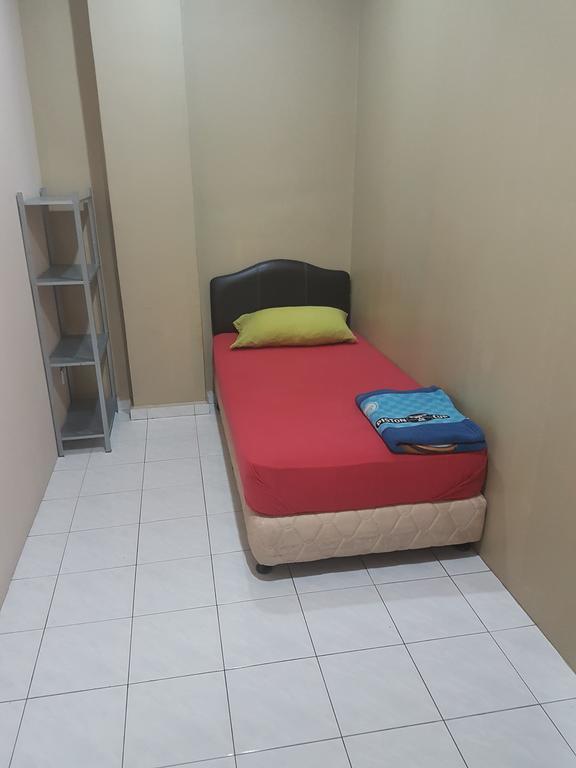 Matahari Hostel *