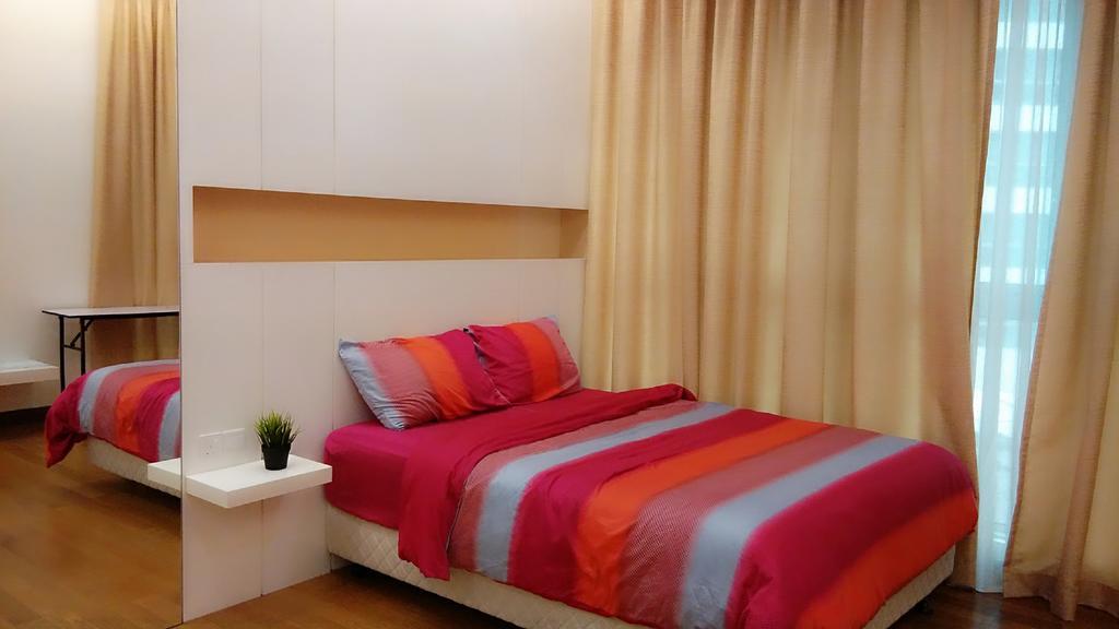Regalia @ Homestay Apartment *