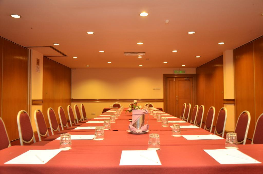 Hotel Grand Pacific Pwtc 3*