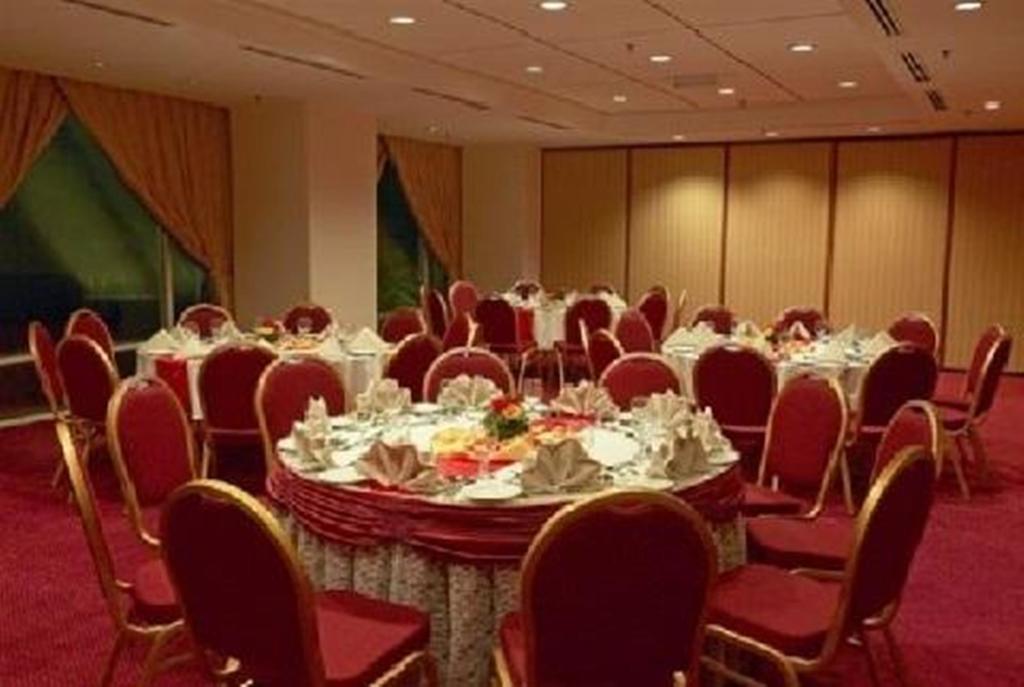 Royal Hotel