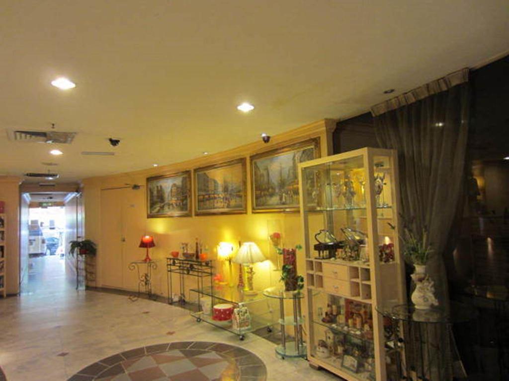 Star Town Hotel