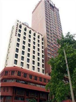 Apartment International *