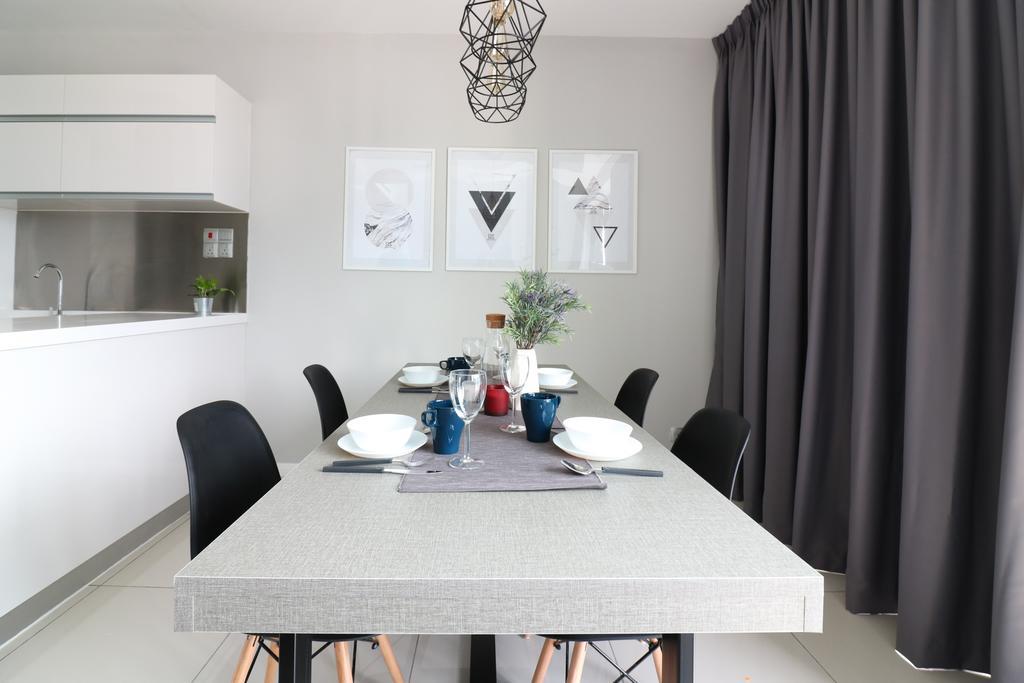 Victoria M City Apartment *