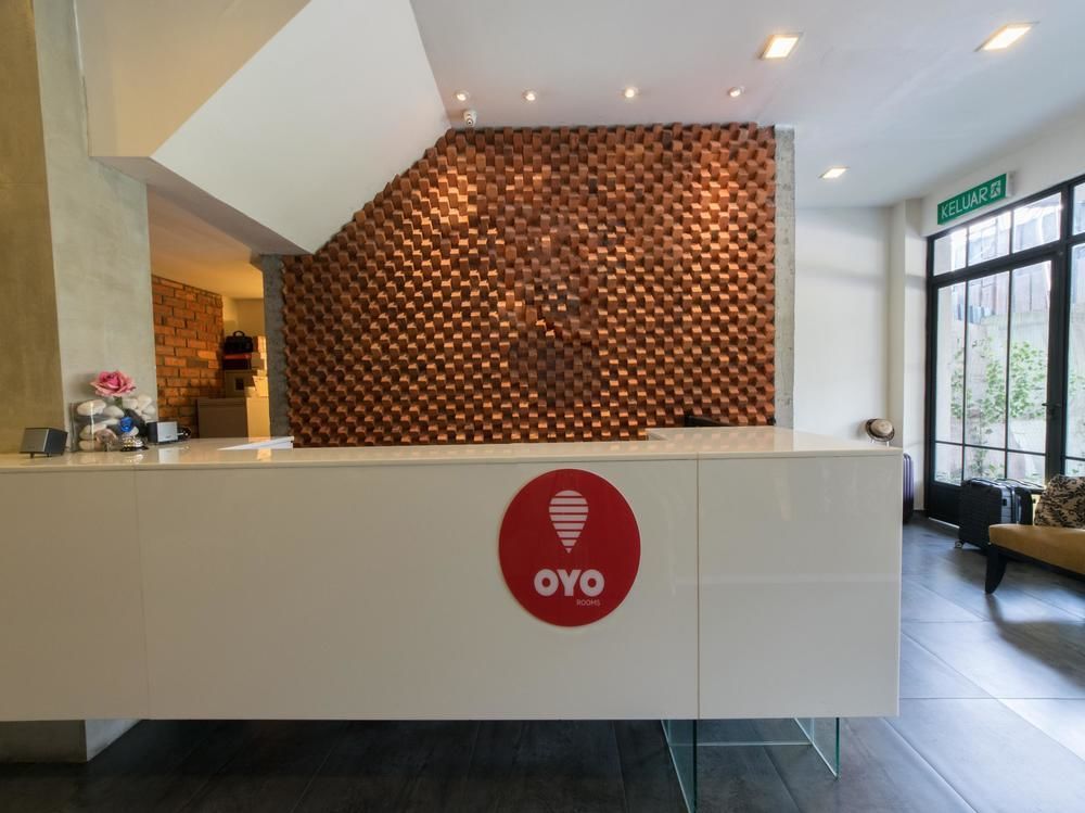 Hotel Oyo Premium Times Square 3*