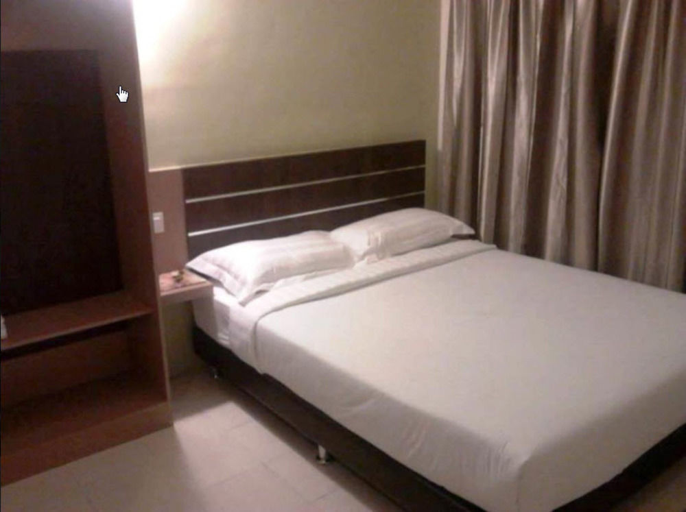 Oyo 182 Simms Grand 2* Kuala Lumpur