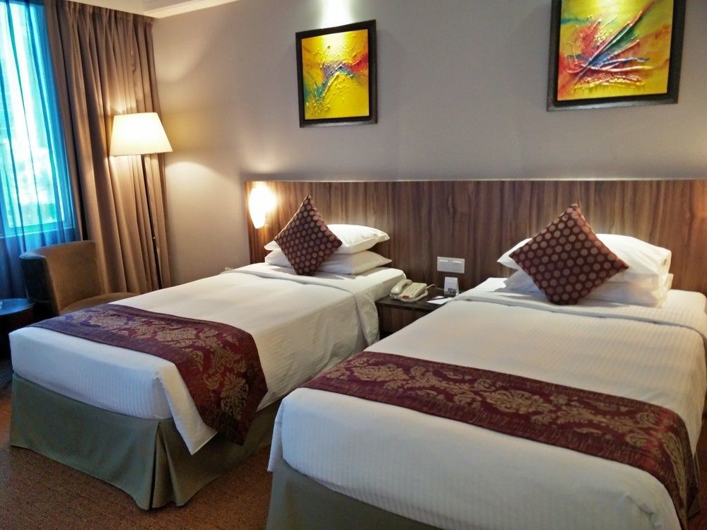 Royal Hotel