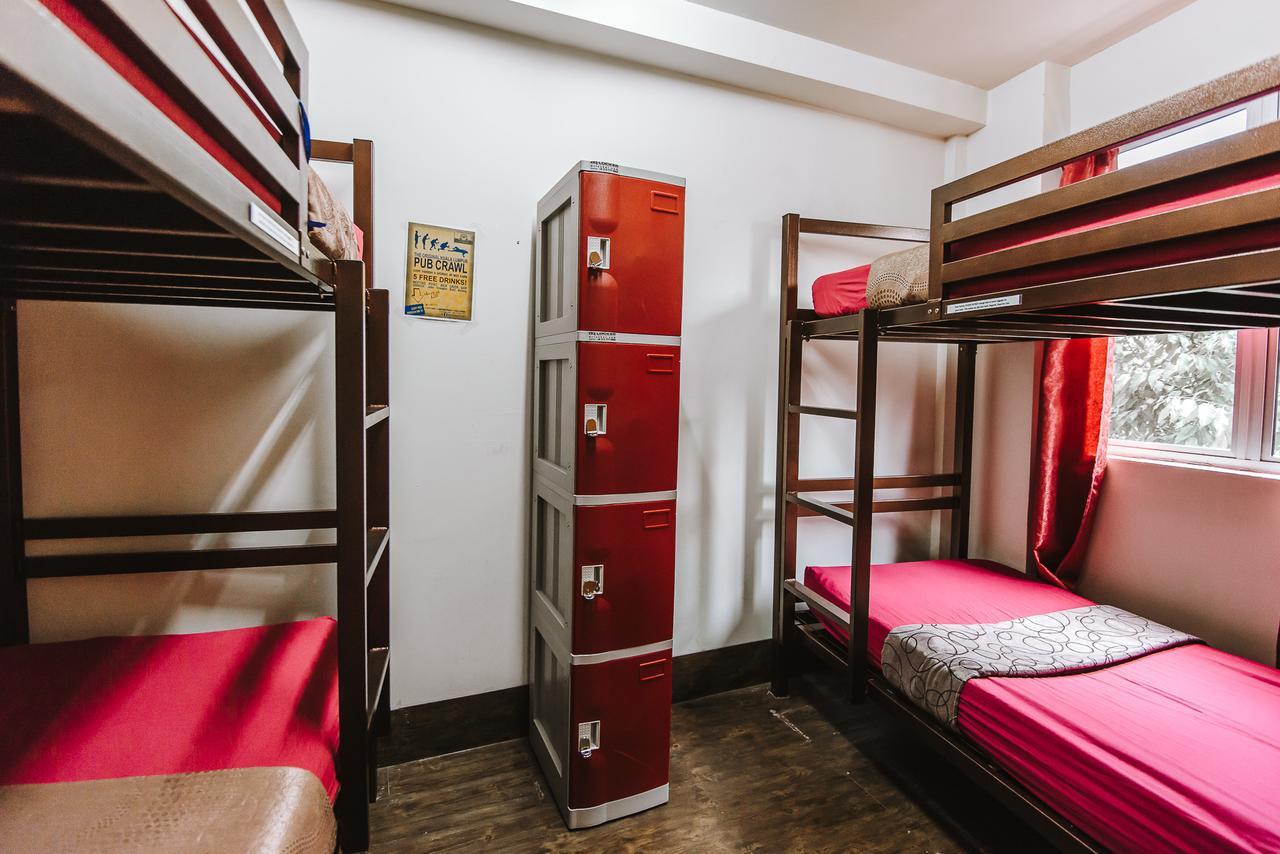 Hostel Step Too *