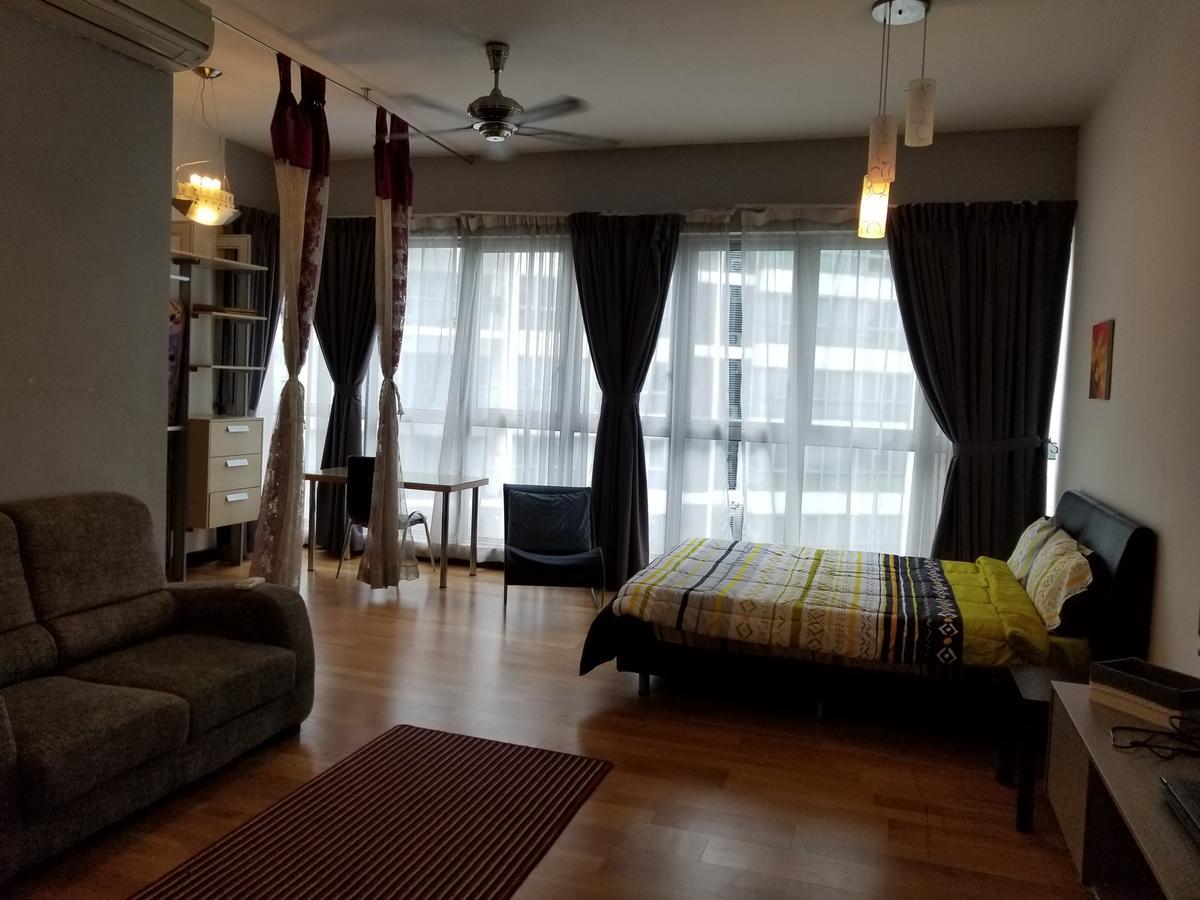 Amazing Homestay At Regalia Appartement
