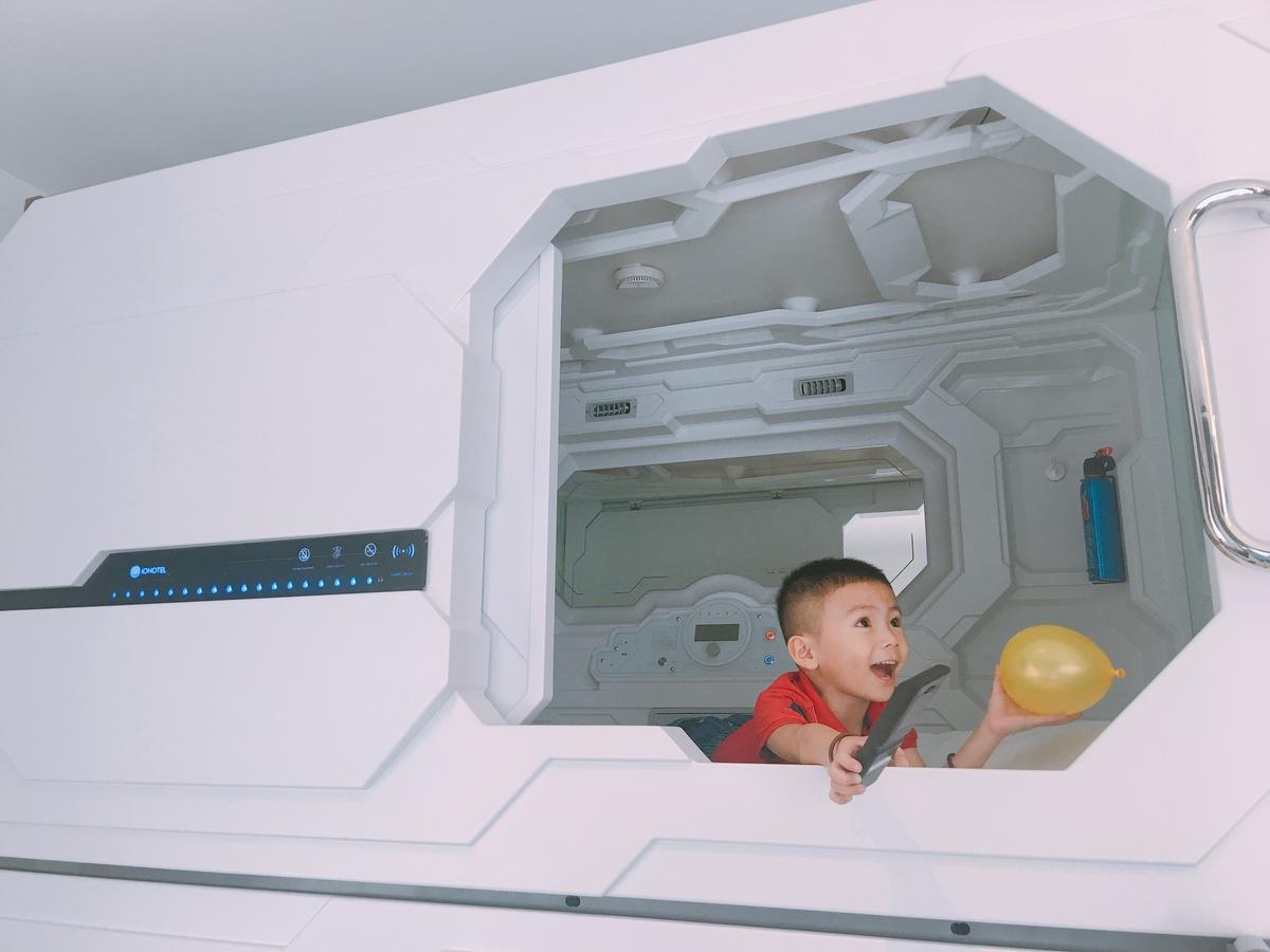 Io Capsule hotel 3*