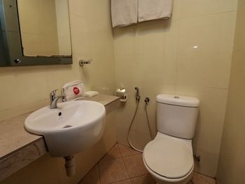 Nida Lot 10 Sultan Ismail