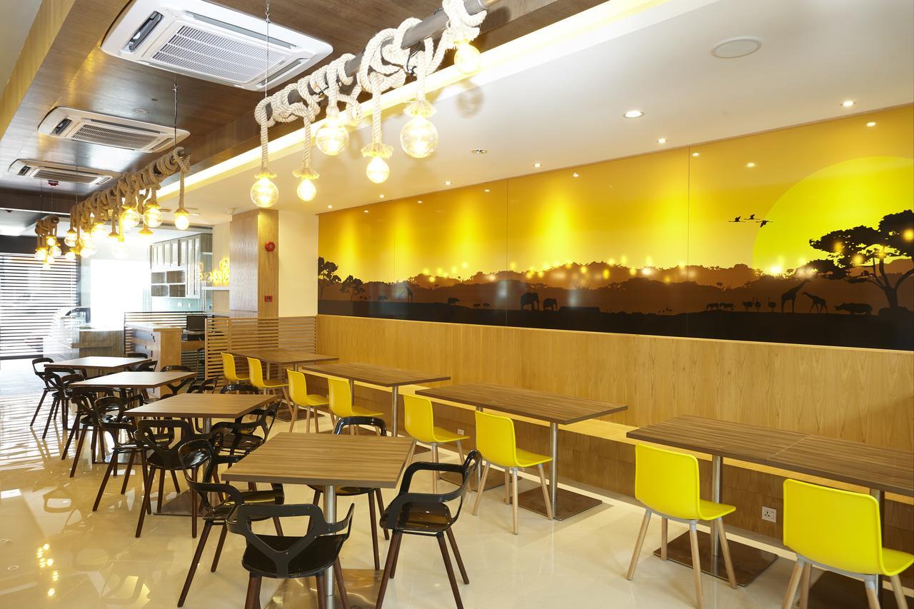 Six Seasons @ Mid Valley Hotel 3*