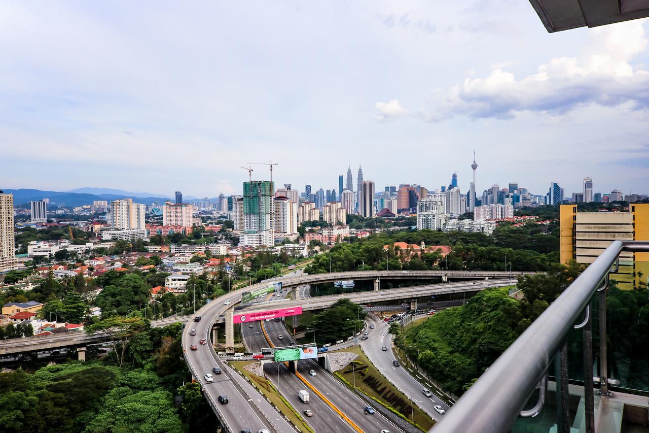 Royal Regent Condominum By Ihost Apartment