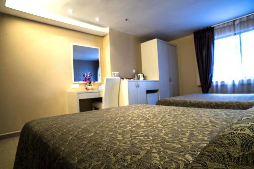 Kingston 1 , Bukit Bintang
