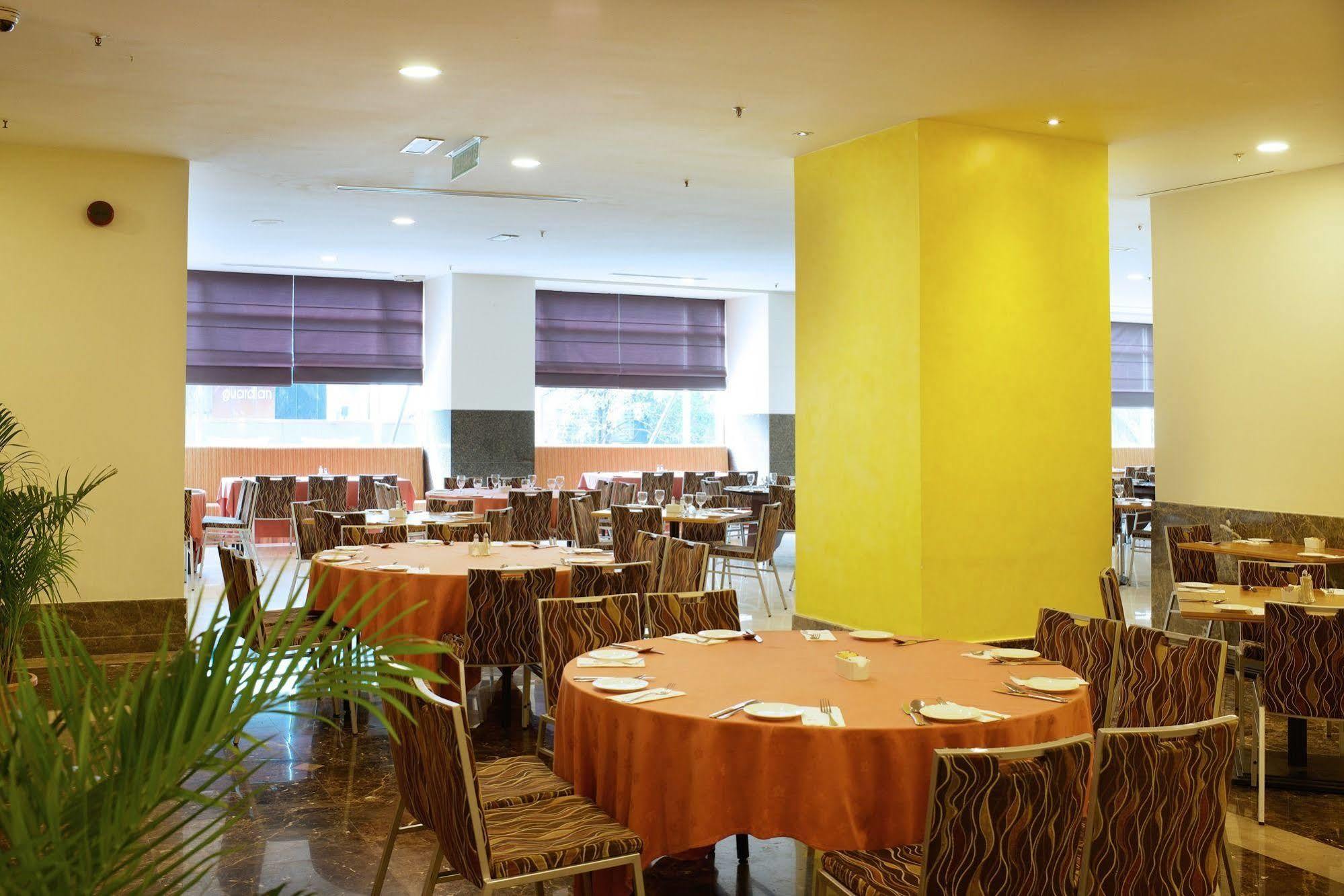 Royal Hotel