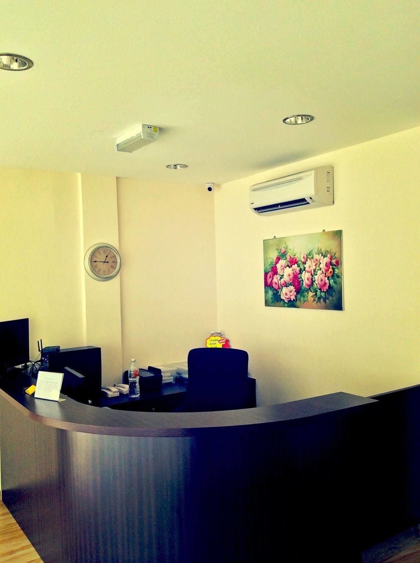 Oyo 172 Spring Khách sạn