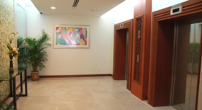 Peninsula Aparthotel 4*