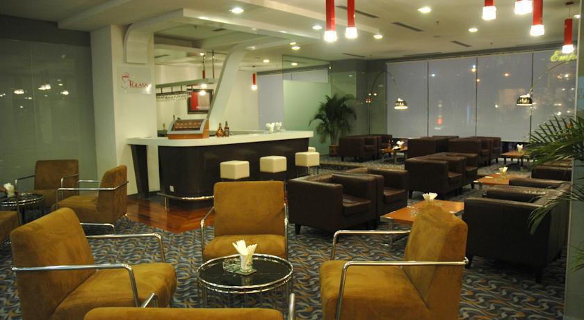 Peninsula Aparthotel 4*