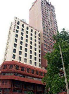 Apartment International *